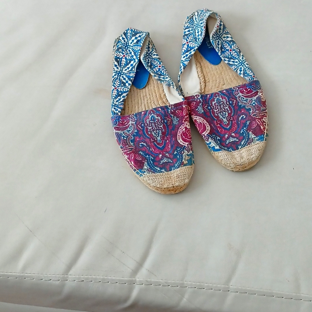 Womens shoes